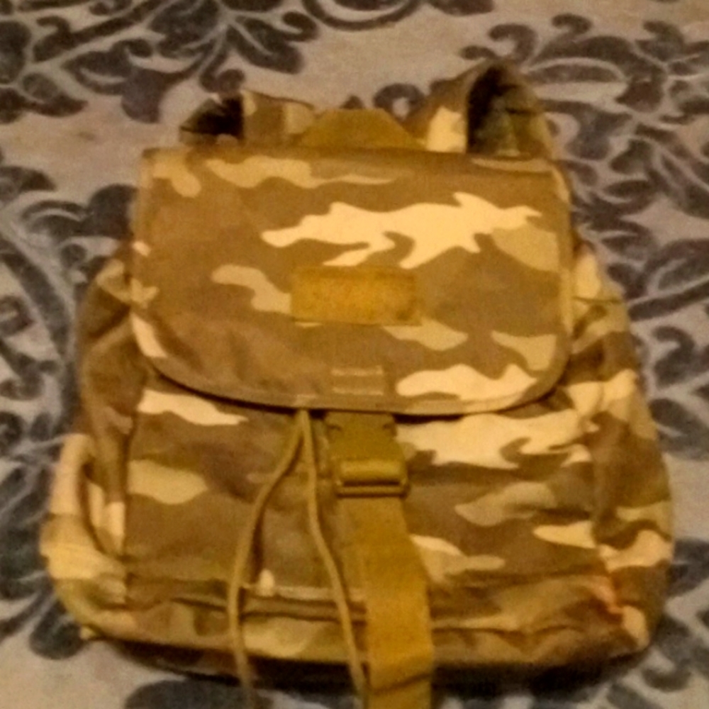 Pink camo purse back pack